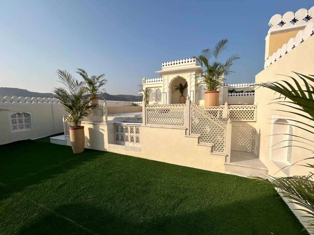 The Raj Palace Jaipur Exterior photo