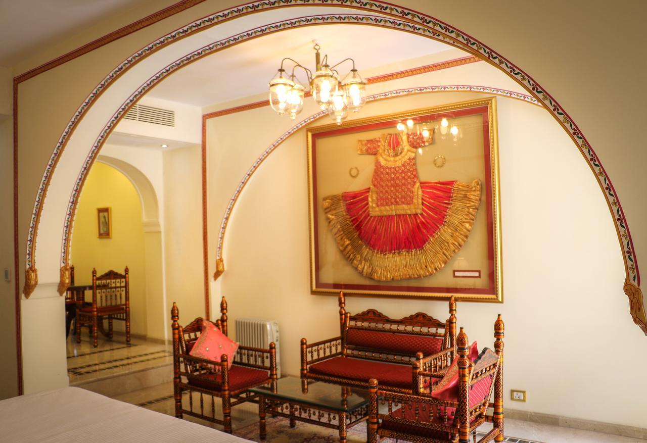 The Raj Palace Jaipur Exterior photo